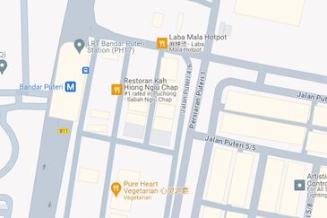 Endlot with Lift 4 Stories