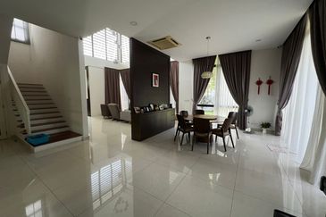 Kota Kemuning Below Cost! With Big Garden