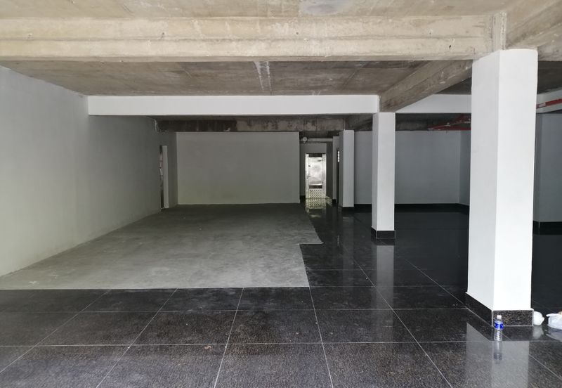 Corner Ground Floor Shoplot 2,400sqft