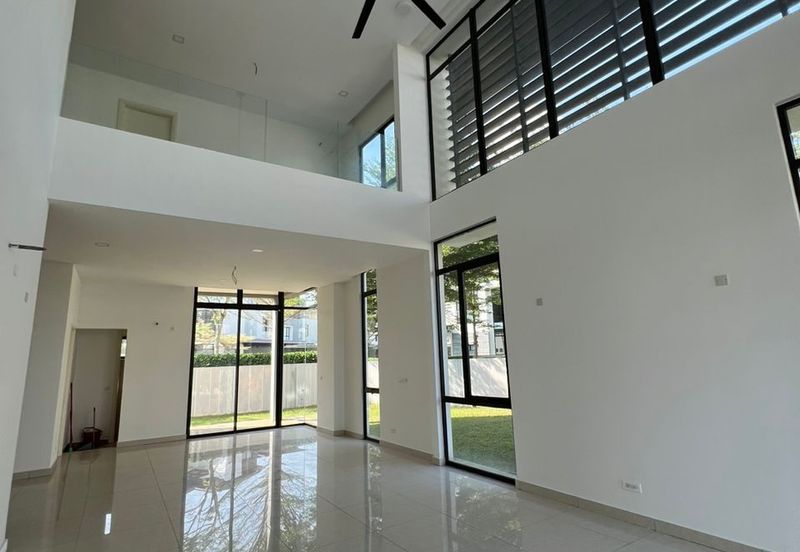 New Corner Bungalow with Facilities