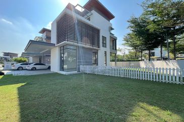 New Corner Bungalow with Facilities