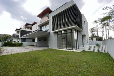 Quiet Corner Bungalow