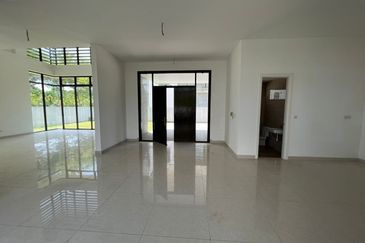 Quiet Corner Bungalow