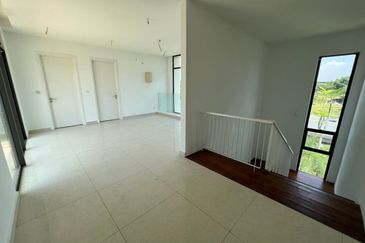 Quiet Corner Bungalow