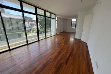 Quiet Corner Bungalow