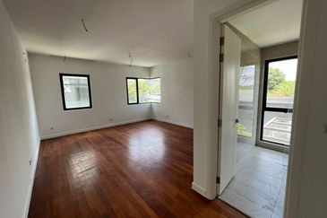 Quiet Corner Bungalow