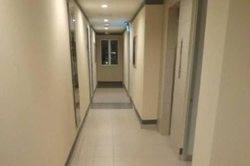 Budget Hotel 6 Stories 39rooms