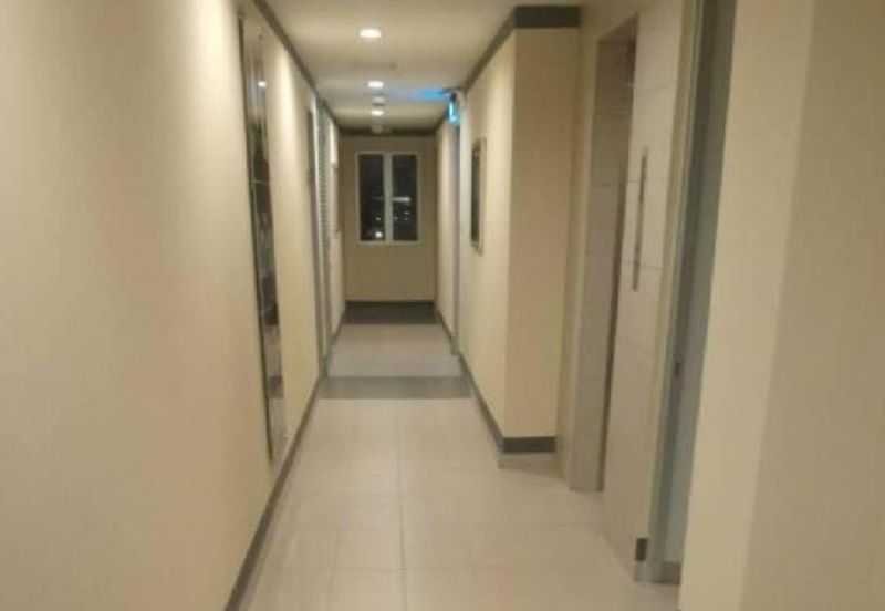 Budget Hotel 6 Stories 39rooms