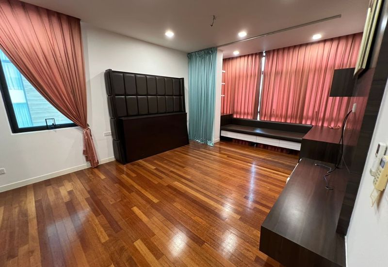 Bungalow Partially Furnished with Facilities