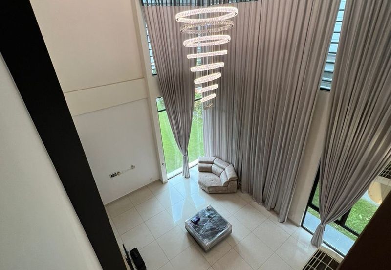 Bungalow Partially Furnished with Facilities