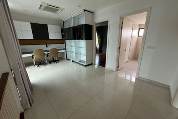 Bungalow Partially Furnished with Facilities