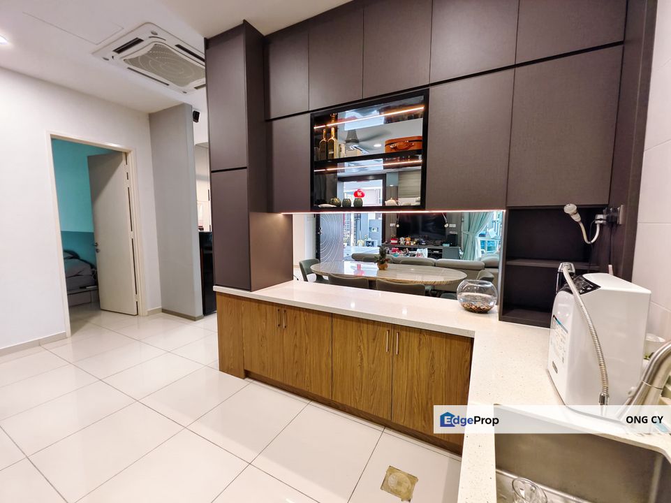 Beautifully Renovated with Good Feng Shui, Selangor, Klang