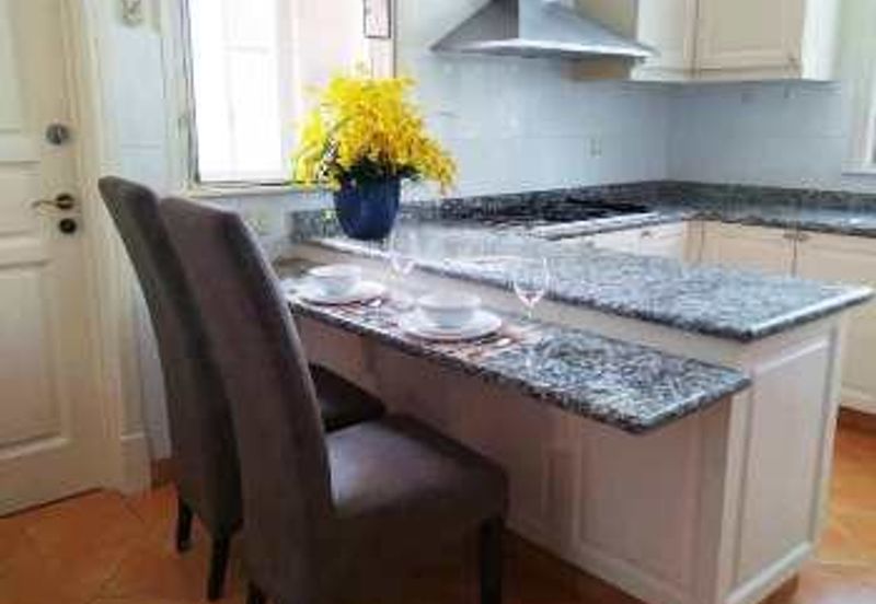 Sri Se Ekar Condominium