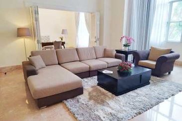 Sri Se Ekar Condominium