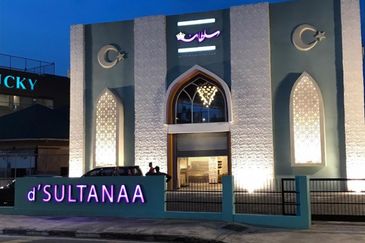 2 Stories New Building 40 car parks