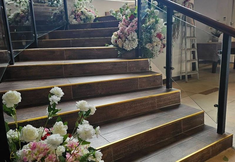 2 Stories New Building 40 car parks