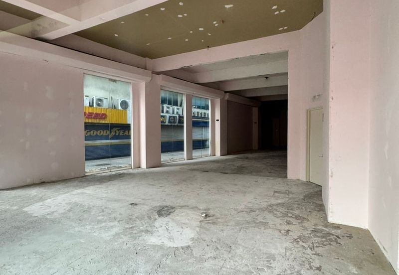 Taipan Business Centre, USJ 10