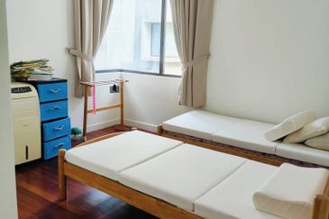 Fully furnished Gated & Guarded with Facilities