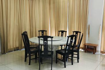 Fully furnished Gated & Guarded with Facilities