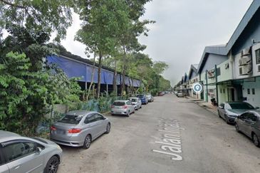 Jalan Bukit Kemuning