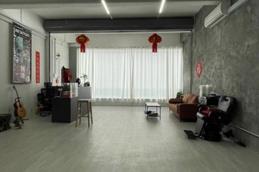 Taipan Business Centre, USJ 10