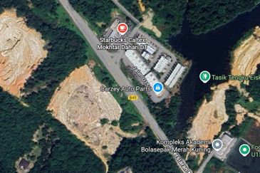 Jalan Bukit Cherakah