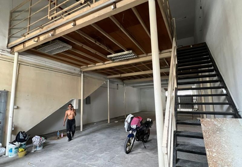 1.5 Storey Terrace Factory