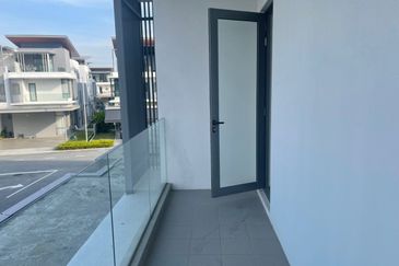 Broadleaf Residences, Hometree