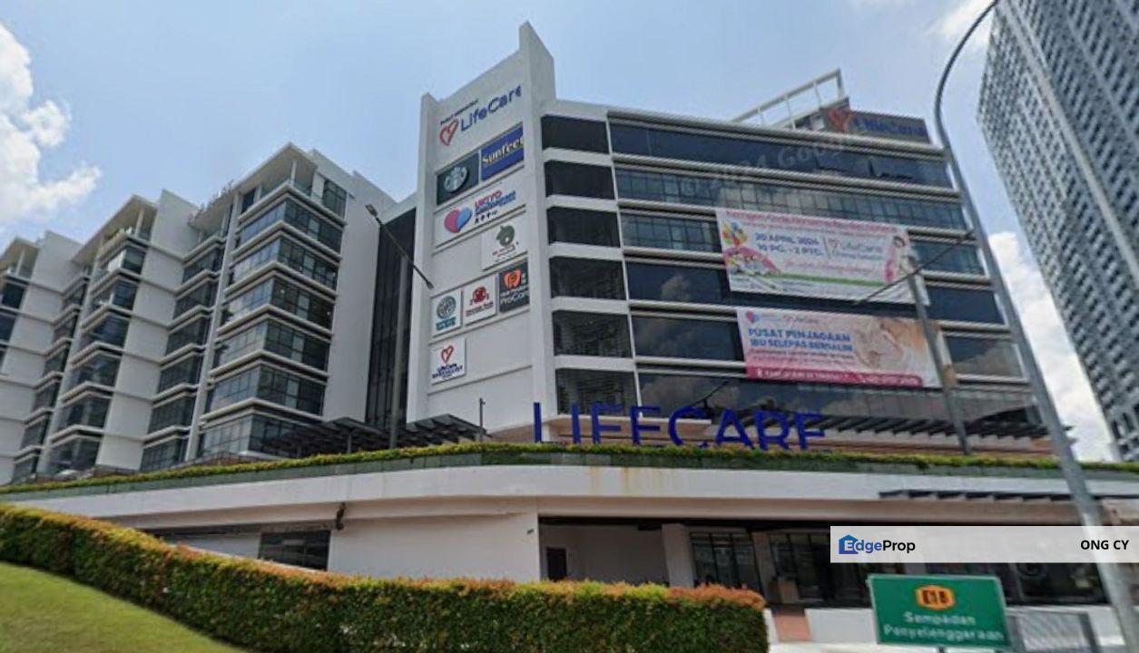 Seri Kembangan Stand Alone facing Busy Highway, Selangor, Seri Kembangan