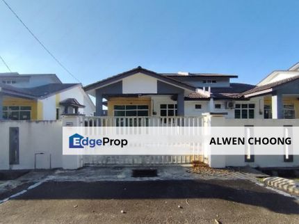Bank Lelong Semi-D, Kluang: No. 44, Jalan Sri Ehsan 3, Taman Sri Ehsan, 86000 Kluang, Johor, Johor, Kluang