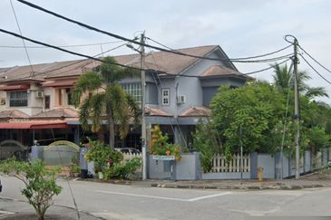 TAMAN BUNGA MATAHARI