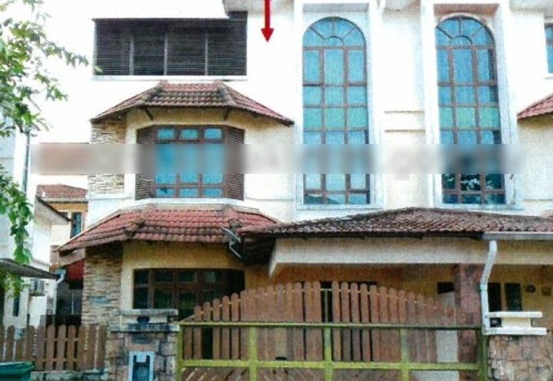 Lengkok Sungai Emas 1