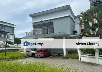 Bank Lelong Bungalow House, Puchong: No. 36, Jalan D’Alpinia 9, Taman D’Alpinia, 47120, Puchong, Selangor, Selangor, Puchong South