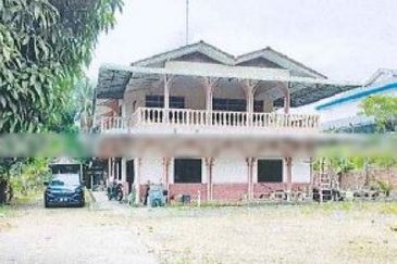 Bank Lelong Semi-D, Yong Peng: No. 1, Jalan Muar, 83700, Yong Peng, Johor