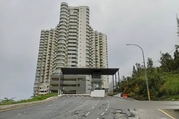 Golden Hills Resort (Amber Court)