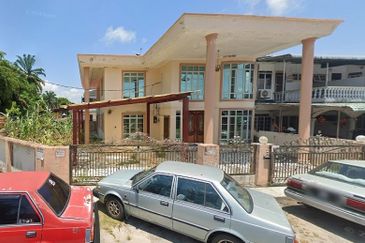 TAMAN BINTANG PANTAI REMIS