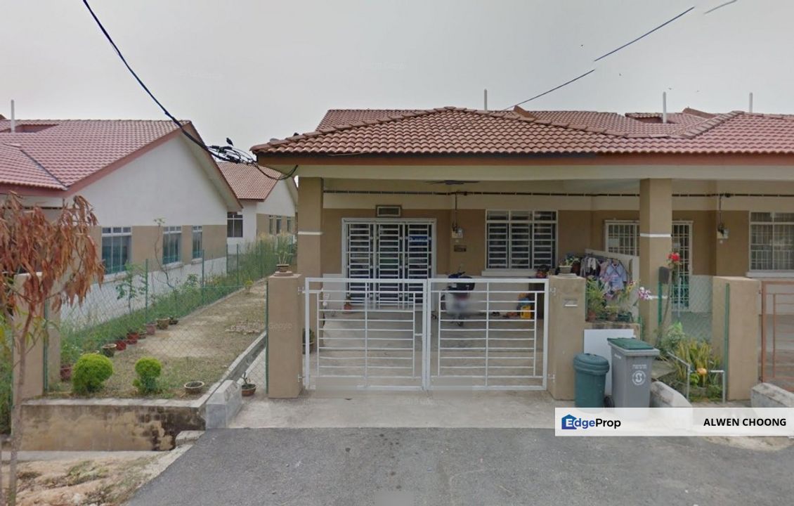 Bank Lelong End Lot Terrace House, Muar: No. 46, Jalan Jaya 2/13, Taman Pagoh Jaya, 84600, Pagoh, Muar, Johor, Johor, Pagoh