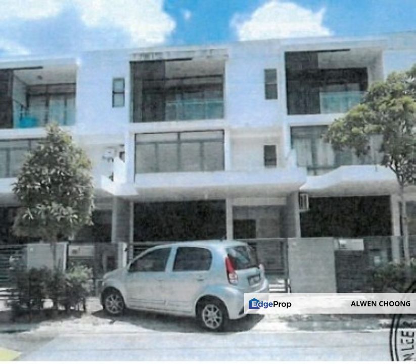 Bank Lelong Terrace House, Sungai Besi: No. 3, Jalan Tasik Damai, Reed Lakefields, Taman Tasik Impian, Sungai Besi, 57000 Kuala Lumpur, Kuala Lumpur, Sungai Besi