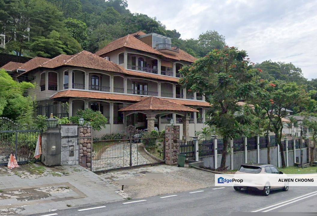 Bank Lelong Bungalow House, Bayan Lepas: No. 36 & 38, Lebuh Bukit Jambul, 11900, Bayan Lepas, Pulau Pinang, Penang, Bukit Jambul