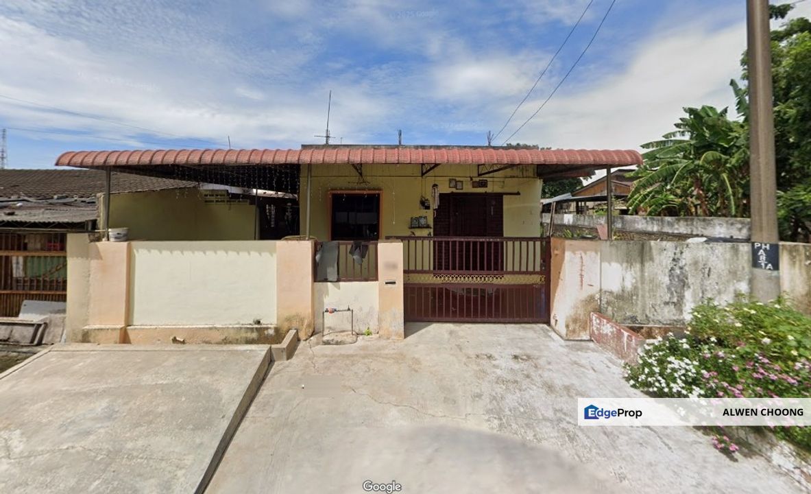 Bank Lelong Bungalow House, Perai: No. 21, Lorong Senangin 11, Taman Senangin, 13600, Perai, Pulau Pinang, Penang, Seberang Perai