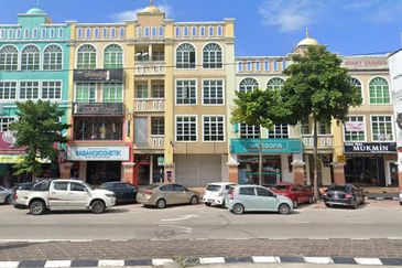 Bank Lelong ShopOffice, Kuala Terengganu: No. 4, Pusat Niaga Paya Keladi, Kampung Paya Keladi, 20200, Kuala Terengganu, Terengganu