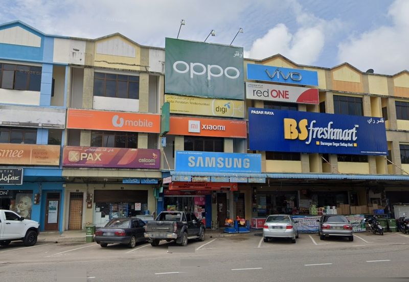 Bank Lelong ShopOffice, Kuala Rompin: No. 80, Jalan Pasar (Taman Positif), Bandar Baru, 26800, Rompin, Pahang