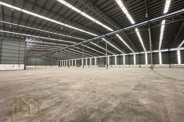 West Port, Pulau Indah