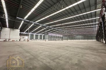 West Port, Pulau Indah