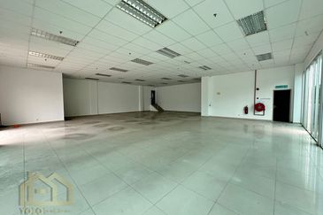 West Port, Pulau Indah