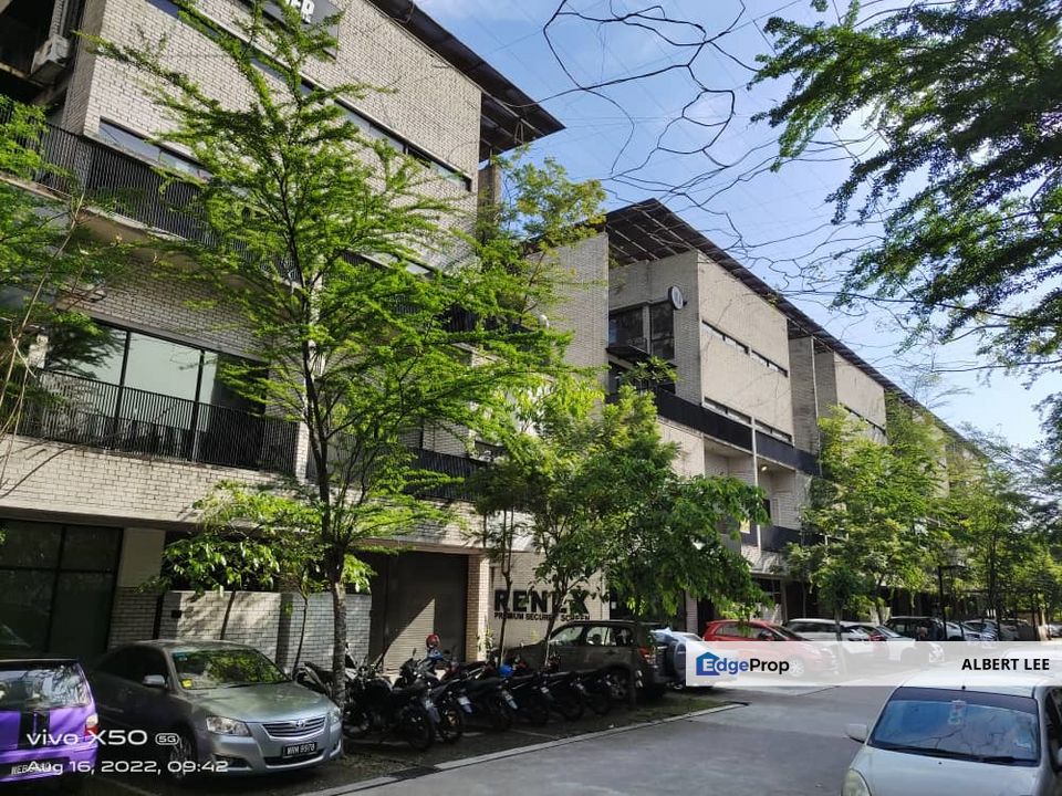 T6 light grey Sg Buloh 4 storey Shop Office For Sale, with lift, fully Rented with Good Returns, Selangor, Sungai Buloh