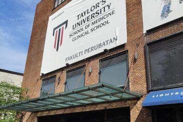 T6, Lightgrey (Pusat Komersial LGSB)