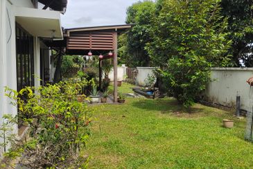 Subang bestari bungalow for sale 