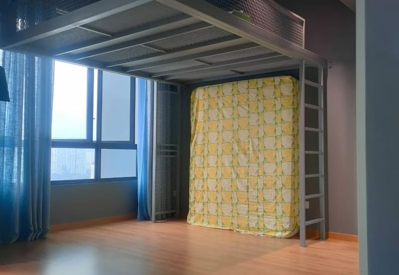 East Parc @ Menjalara