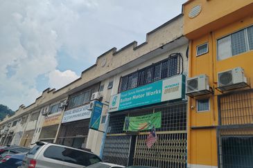 Taman Industri Bolton